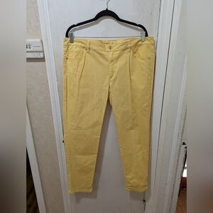 Liz Claiborne Size 16 Stretch Slim Leg Yellow Pants
